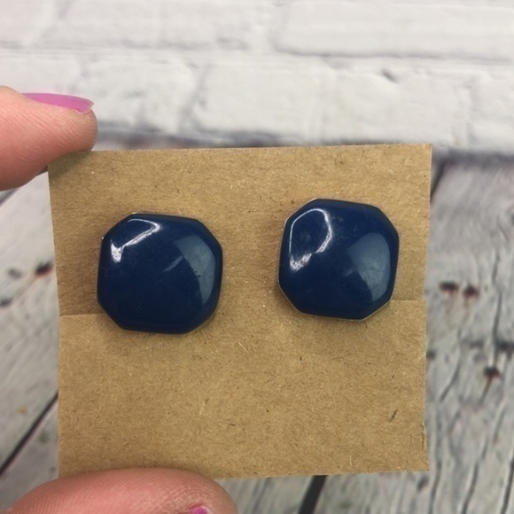 Boho navy blue square clip on earrings - Picture 10 of 10